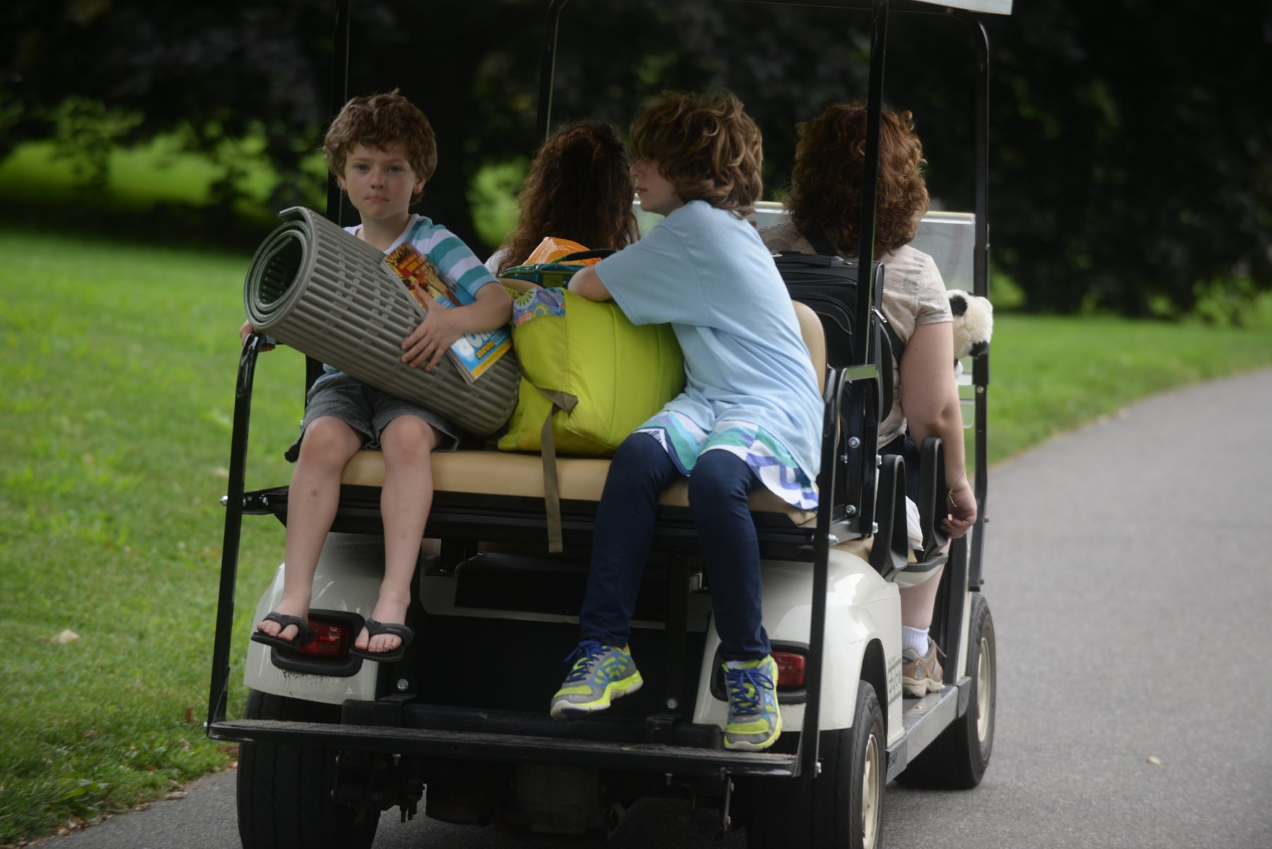 Alumni and families get a ride to their on-campus accommodations 