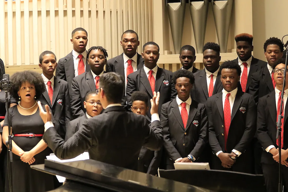 children singing in chorus