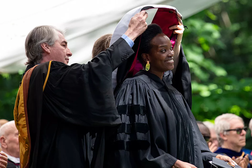 Njideka Akunyili Crosby ’04 receives honorary degree