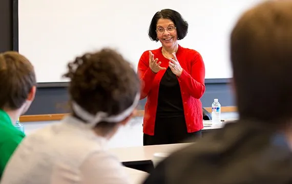 Farha Ghannam teaching course