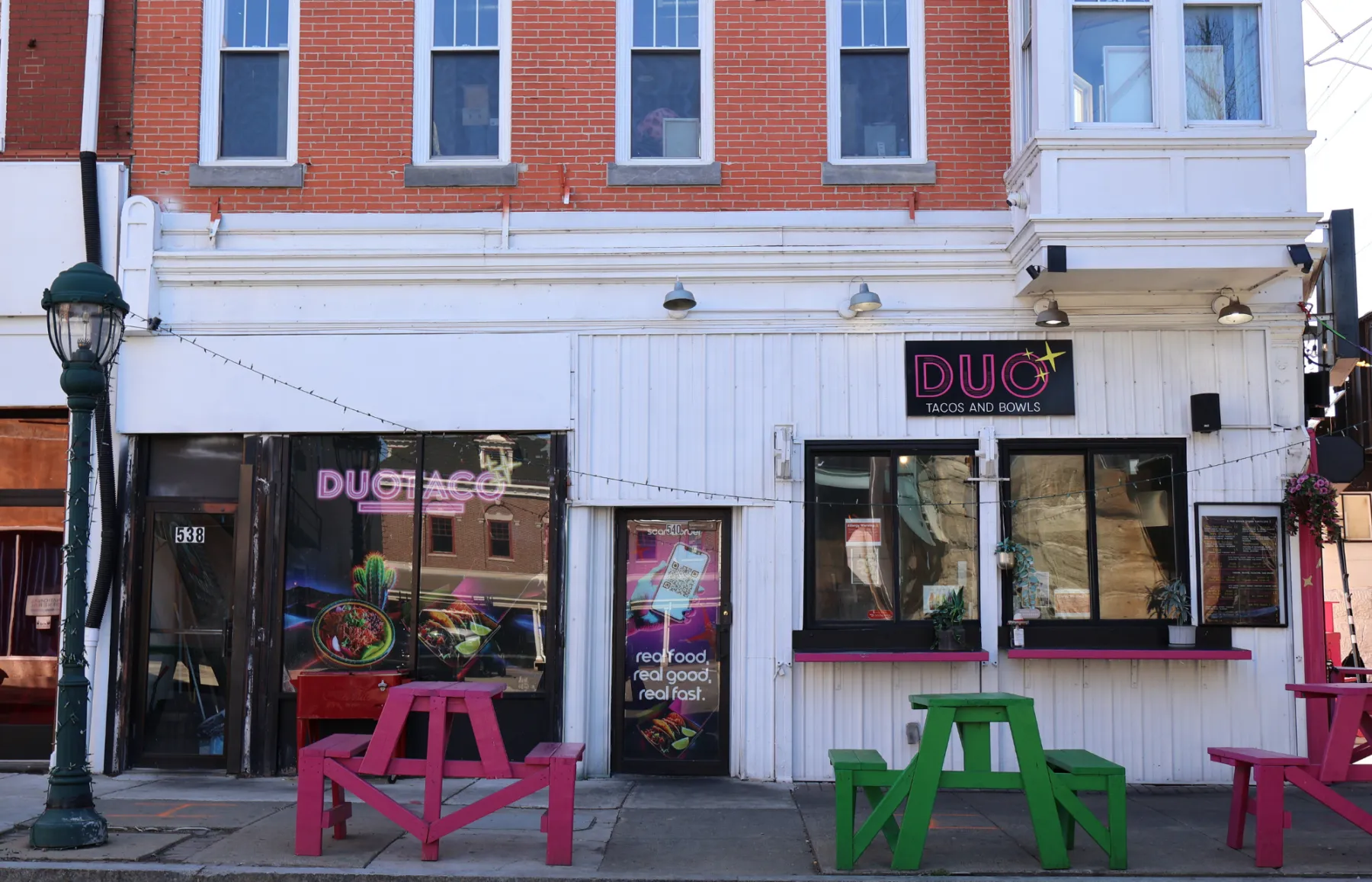 Duo Taco storefront in Chester, PA