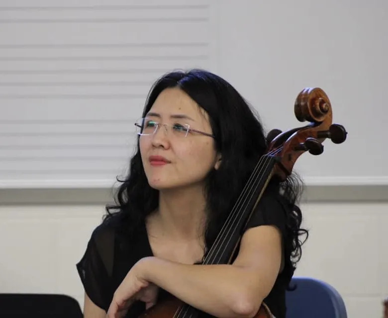 photo of Jennifer Jie Jin