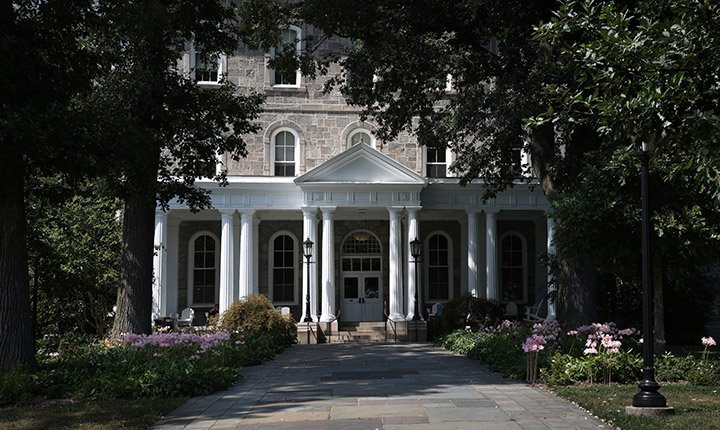 The front entry to Parrish Hall