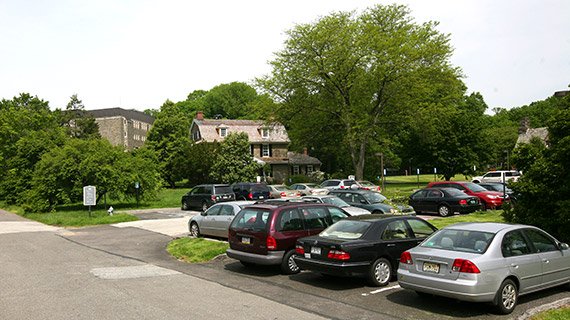 Benjamin West Visitor Parking and the Visitor Information Center