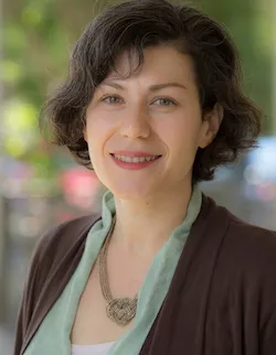 Elaine Allard ’01